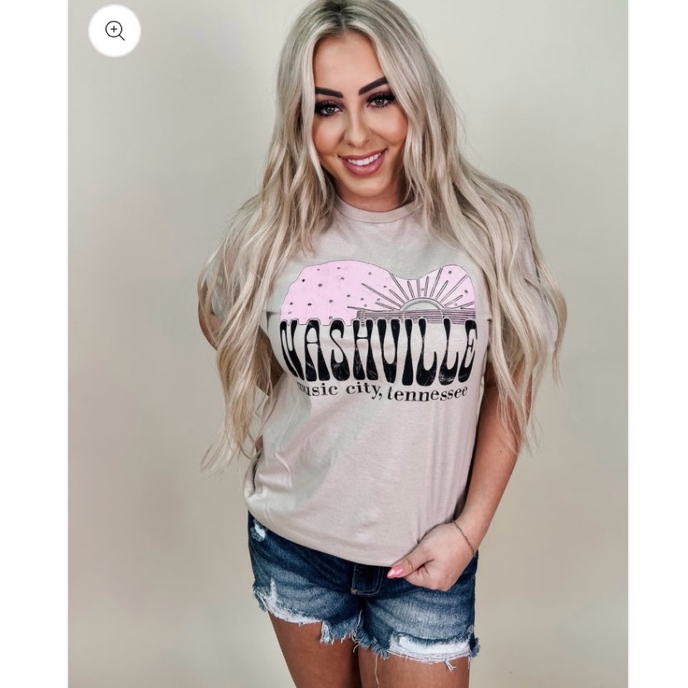 Nashville small tee shirt new